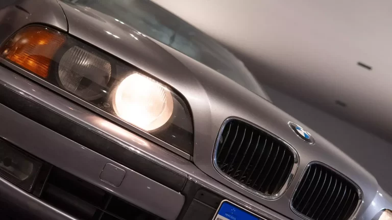 BMW 528i - 009